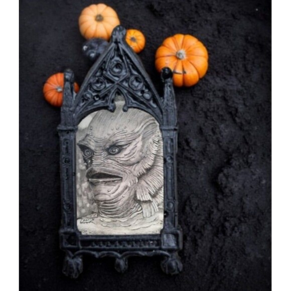 The Creature from the Black Lagoon Magnet - Gill-man 1954 - Picture 3 of 3